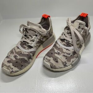 2018 Women’s Adidas NMD R1 Calk white Camo size 7.5
